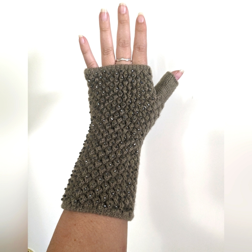 🌕 Jeweled Fingerless gloves